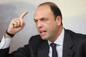 Il Ministro dell'Interno, Angelino Alfano (tempi.it)