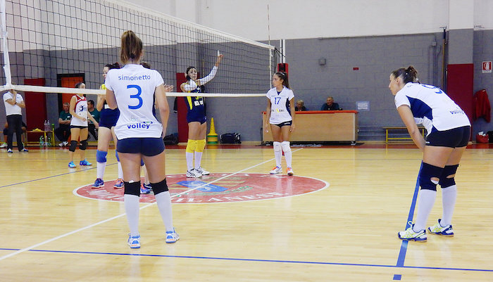 Coppa Lombardia: nonostante la sconfitta in trasferta, l'Opel Passeri Luino Volley resta prima nel girone H
