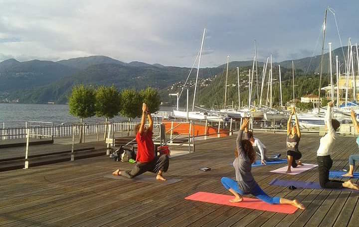 "Luino Yoga": giovedì dalle 18.30 in Piazza Chirola alla scoperta del proprio corpo e della mente
