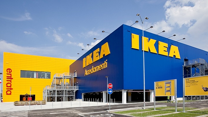 Ikea Italia, contributo di 899 euro per le pensioni dei dipendenti: "Un modo di dire 'grazie'"