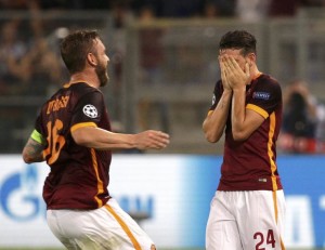 L'incredulità di Florenzi, dopo il gol da centrocampo del pareggio contro il Barcelona (it.ibtimes.com)