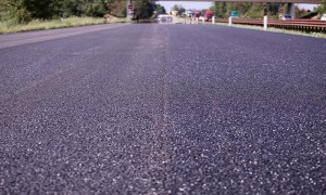Strade perfette dopo dieci anni grazie al riciclo degli pneumatici