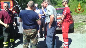 Le squadre di soccorso per il ritrovamento del ragazzino