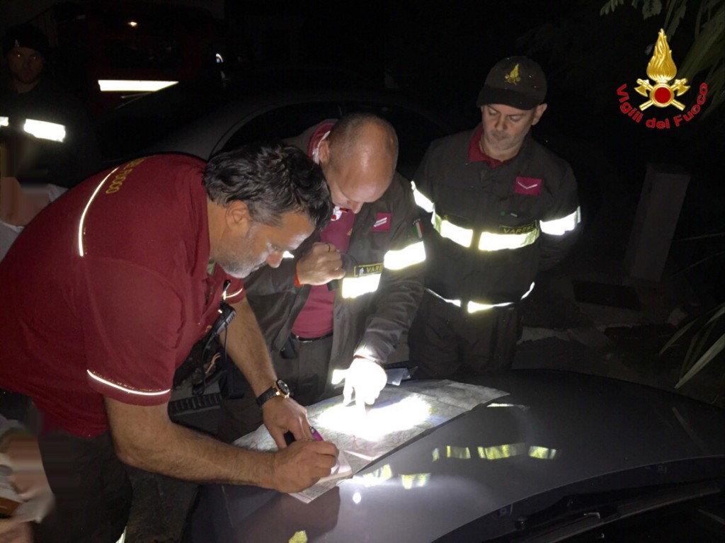 Luino, turisti tedeschi si perdono nei boschi. Ritrovati dai Vigili del Fuoco