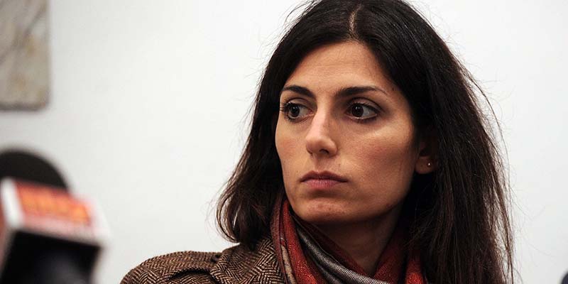 Raggi: "Vogliamo i migliori e non ci fermiamo"