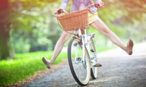 Multe salate per chi circola in bici senza luci