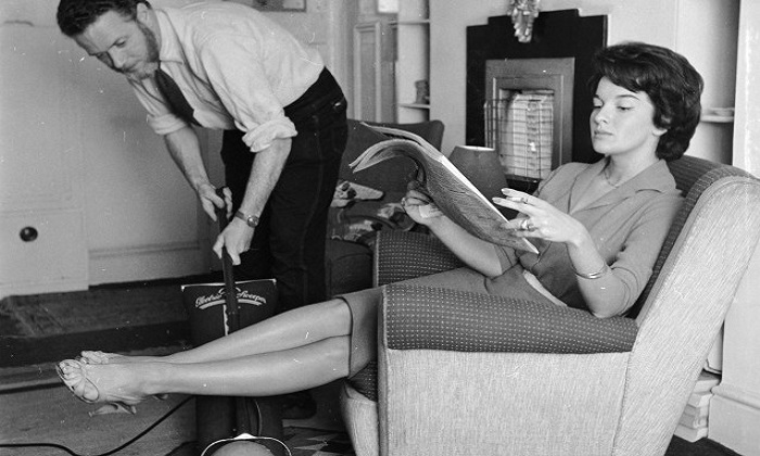 Rassettare casa al mattino presto può diventare reato: confermata una condanna dalla Cassazione