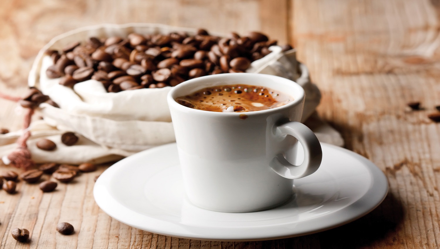 Caffè, per 8 italiani su 10 è meglio delle coccole del partner