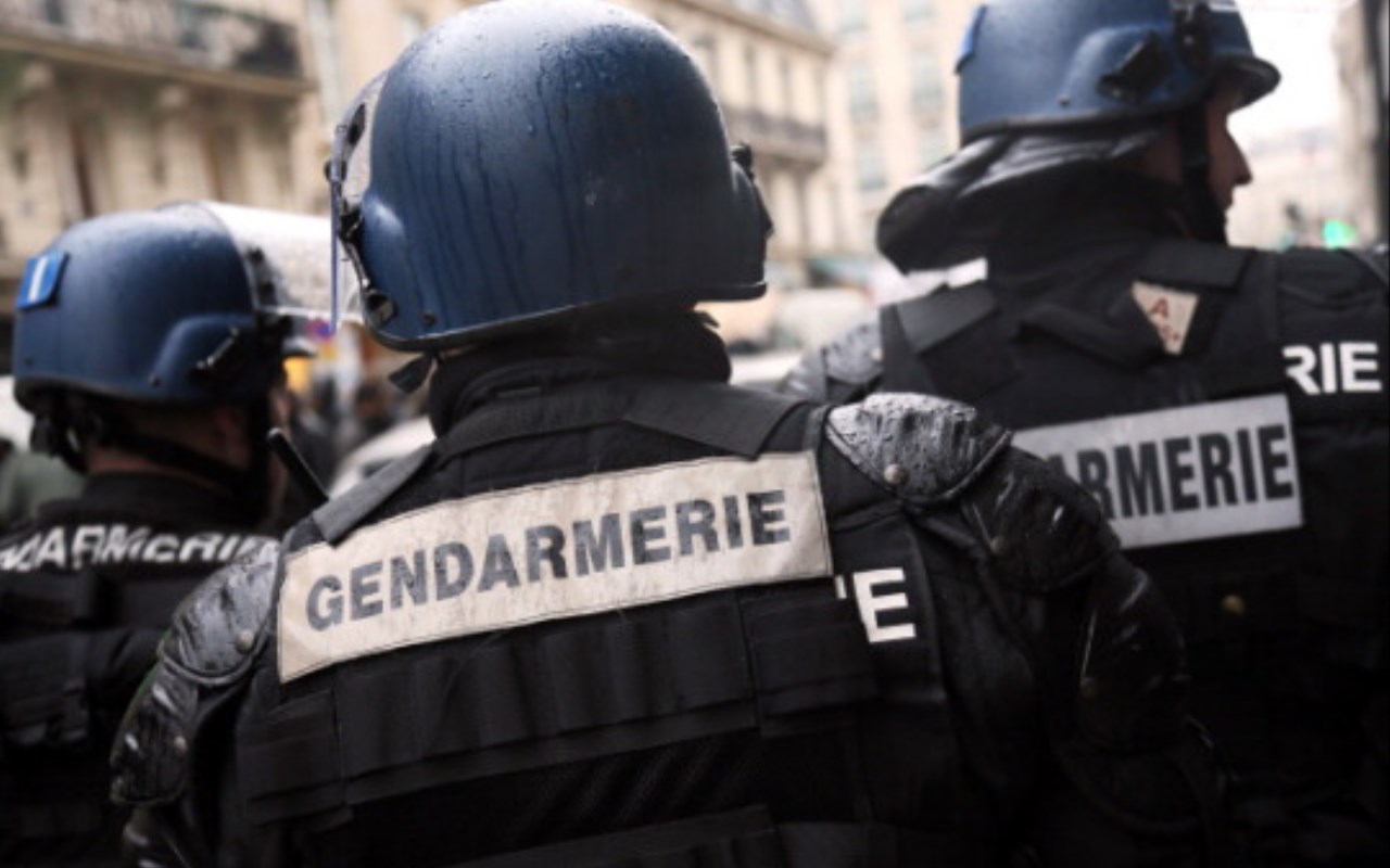 Terrorismo, tre donne arrestate a Parigi
