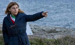 Premio Unesco per la Pace a Nicolini, sindaca di Lampedusa: "Un tributo in memoria delle vittime"