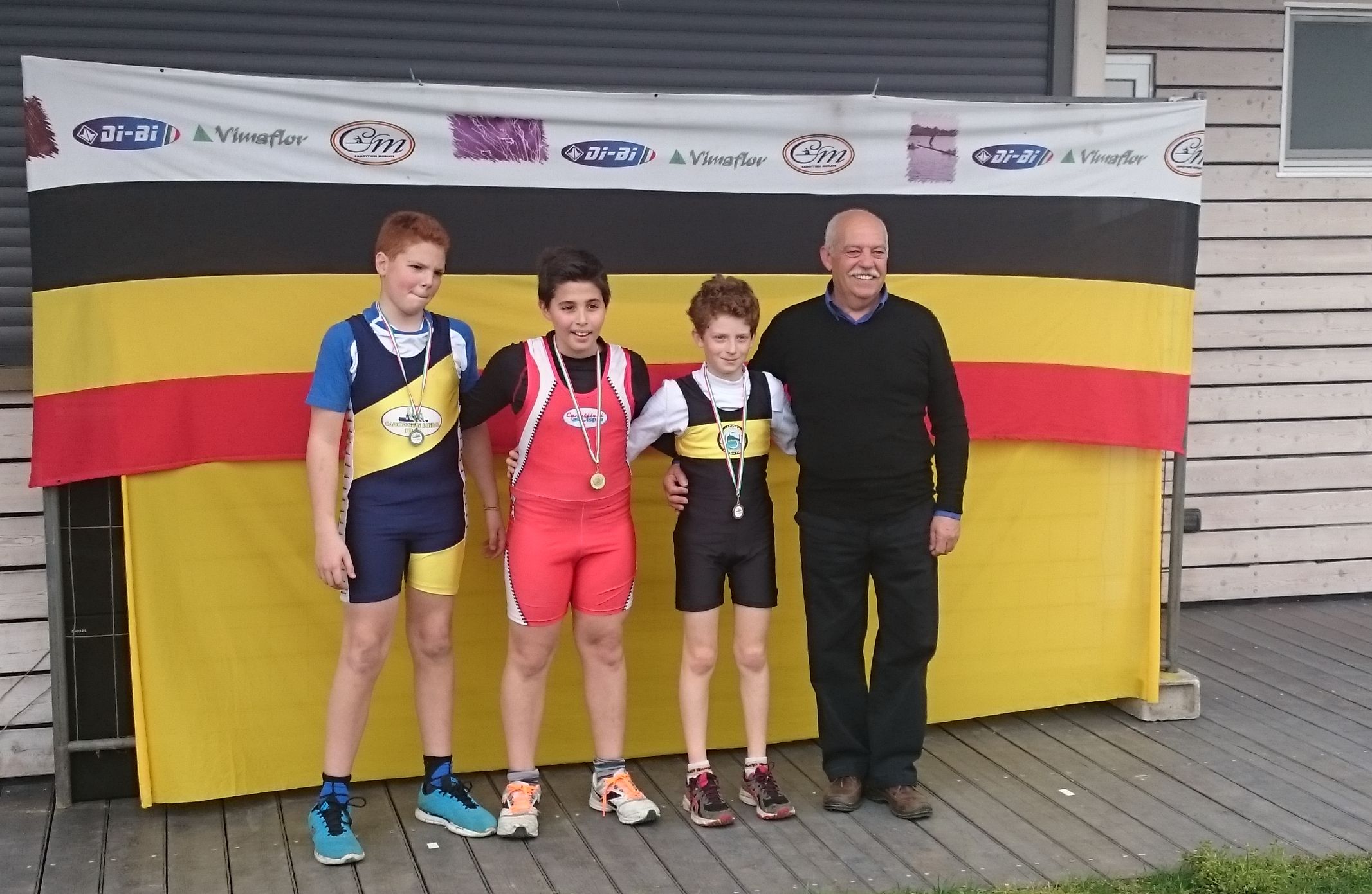 Tre medaglie per la Canottieri Luino nella regata di Monate