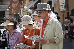 Alcuni turisti stranieri (babelemagazine.com)