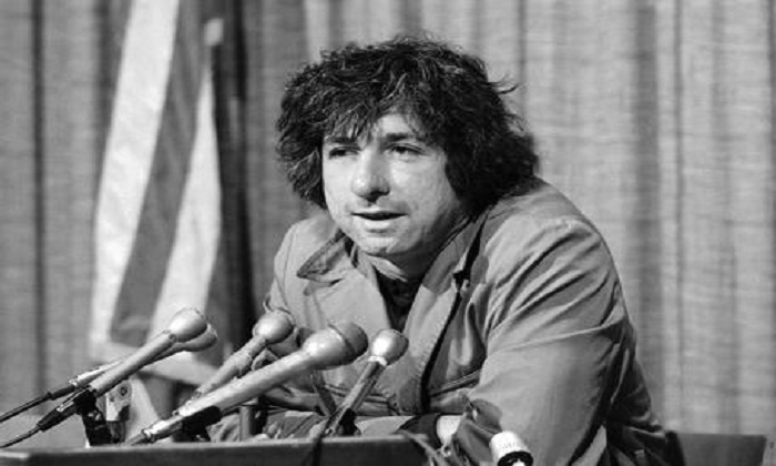 Ultimo saluto a Tom Hayden, simbolo del pacifismo