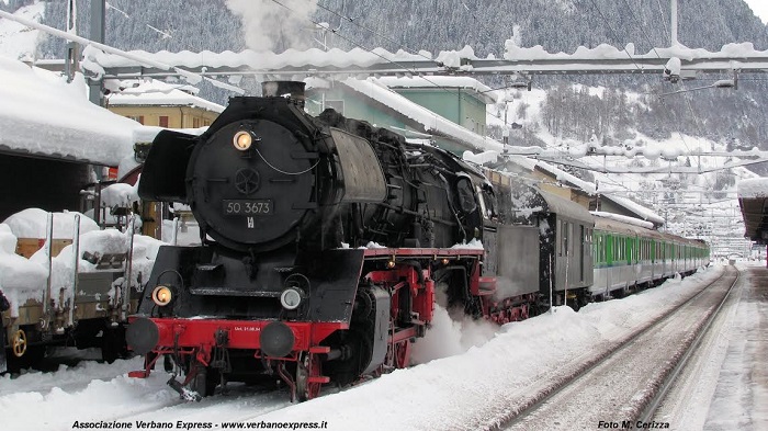 Luino, domenica parte il "Treno d'epoca di Babbo Natale"